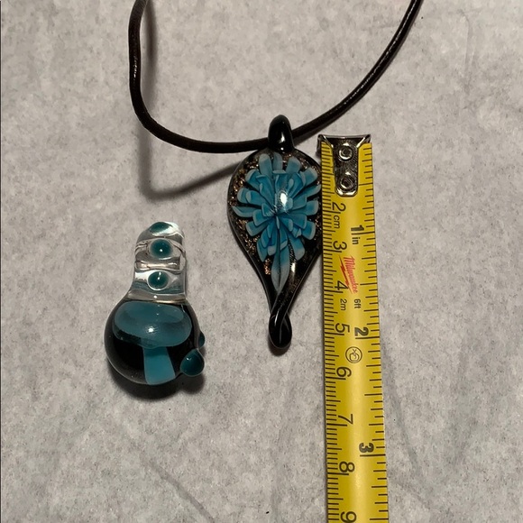 Pyro style glass pendants w/leather leash necklace - Picture 6 of 9
